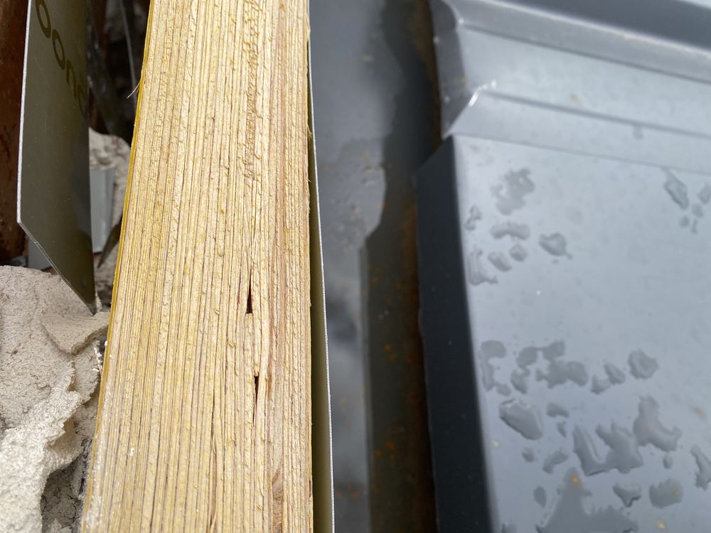 Water lying in a box gutter that lacks fall or is wrongly sized, Gables